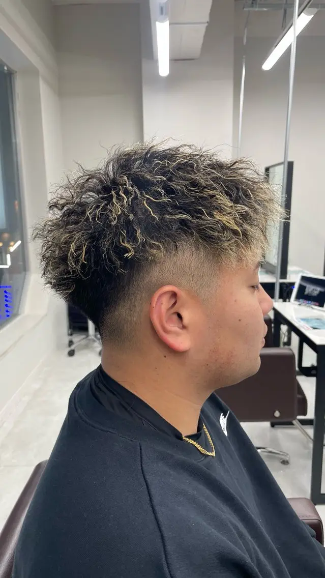 ショート カラー パーマ メンズ特化AMITY SHINGOのヘアスタイル