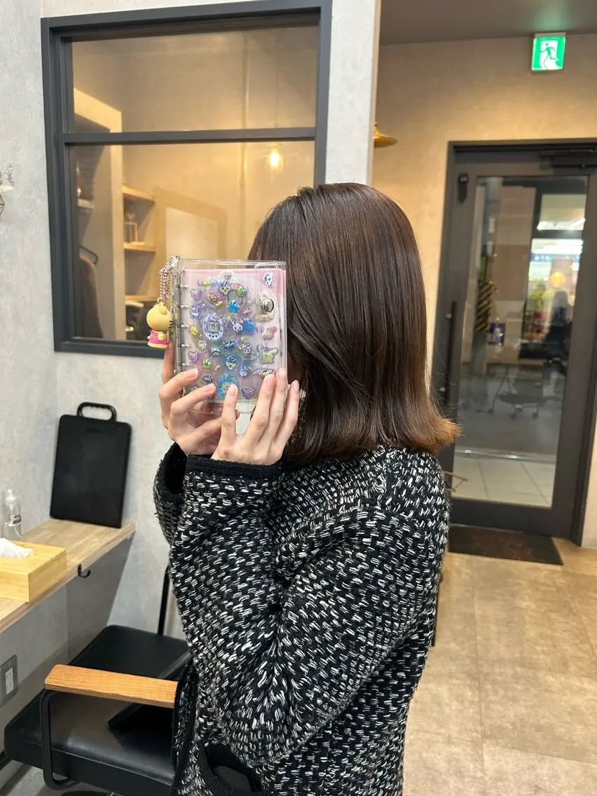 ミディアム カラー カット ヘアカラー トリートメント いなみね はるきのヘアスタイル