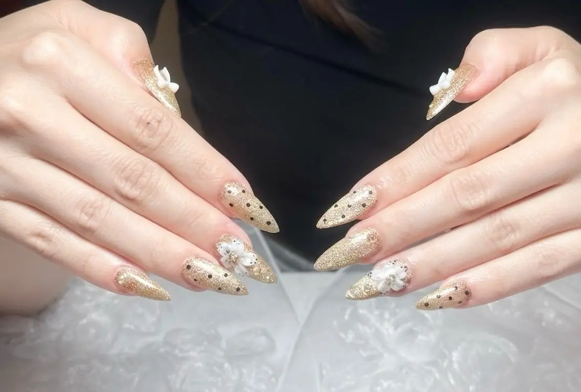 ネイル アートネイル ドット フラワーネイル ジェルネイル ゴールド Michan Nailのその他イメージ