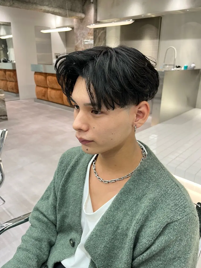 ショート パーマ メンズ ⚡メンズパーマフ ェードカットTomyのヘアスタイル