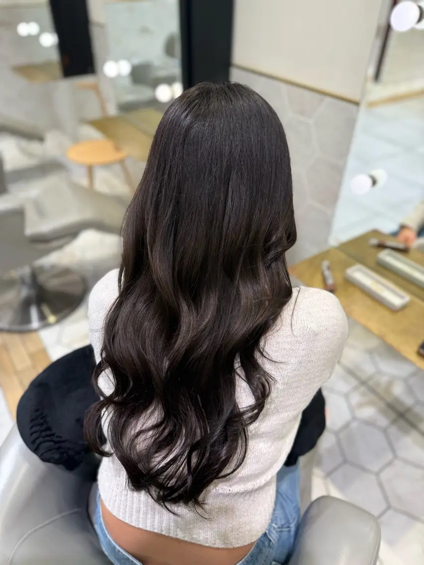 ロング 𝐘𝐮𝐢 🤎 costesのヘアスタイル