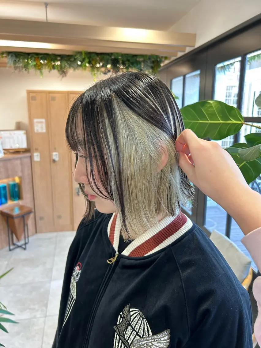 ショート カラー インナーカラー ヘアカラー 透明感カラー レイヤー/むつきのヘアスタイル
