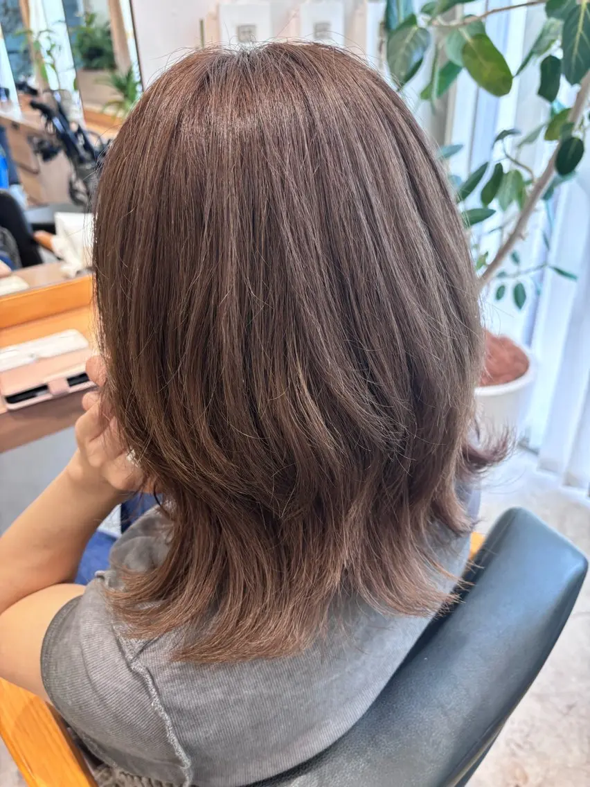 ミディアム カラー ベージュカラー 透明感カラー ラベンダーカラー ラベンダーベージュ OTA YUKIのヘアスタイル