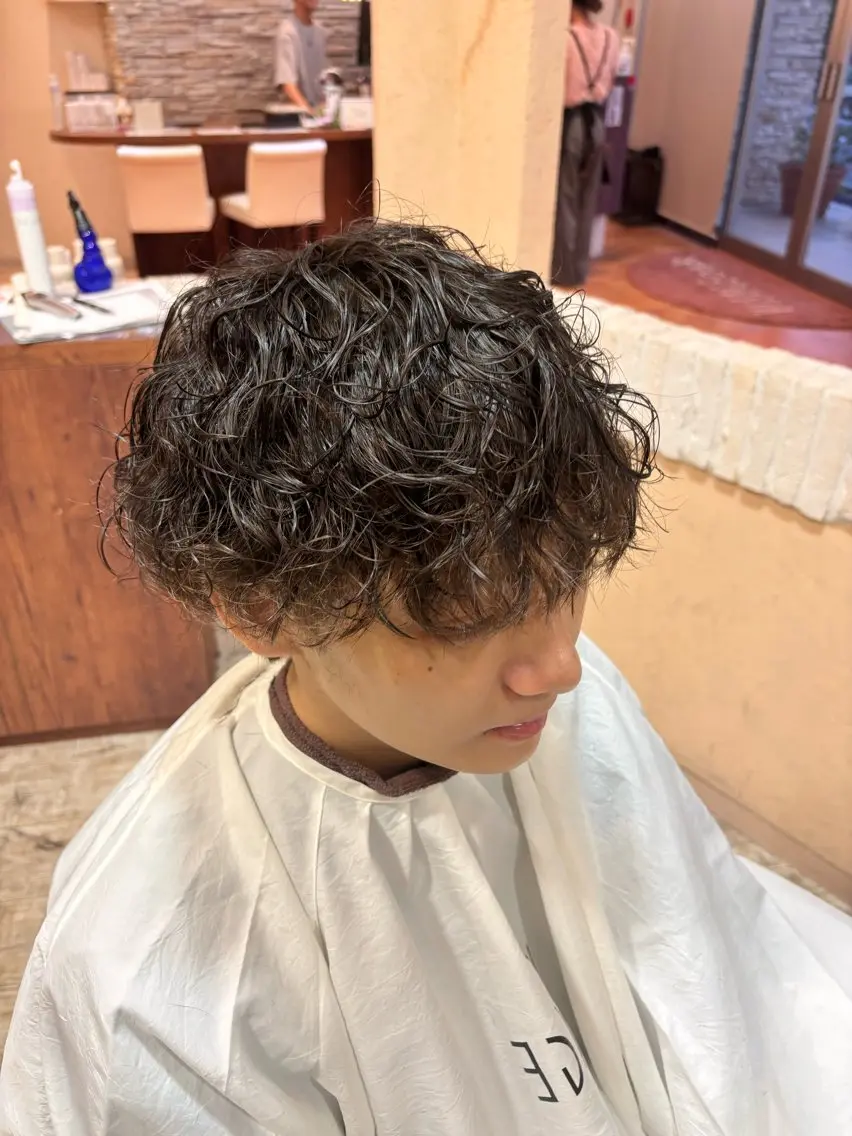 【期間限定💫】カット+シャドウ系パーマ¥1500の写真