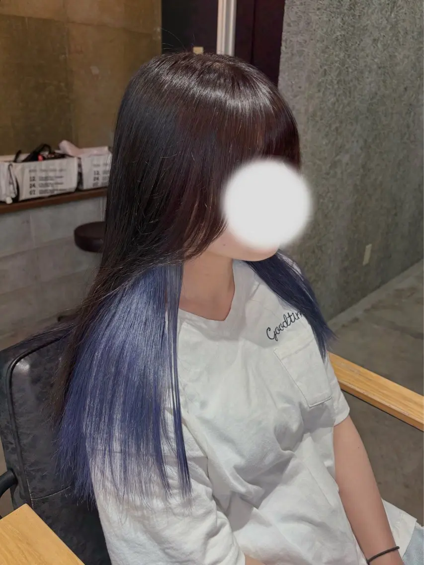 ロング ヘアカラー pins 🦋sakiのヘアスタイル
