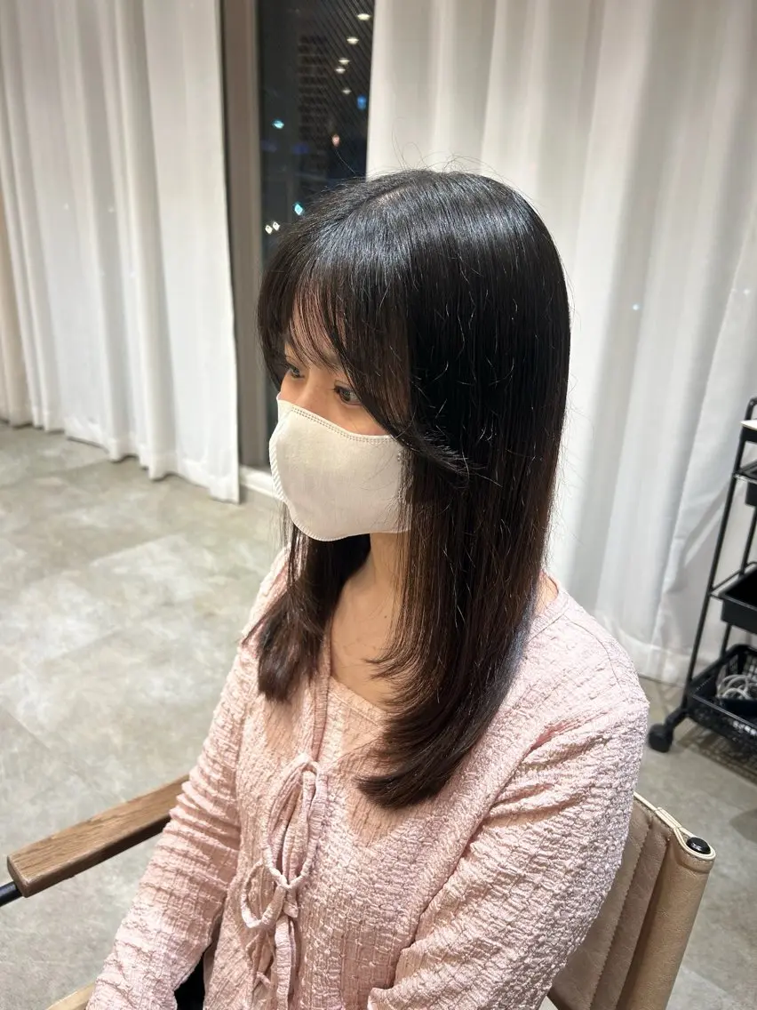 ロング 顔まわりレイヤー 顔周りカット レイヤーカット ✨カットモデル募集中 ✨/ mayaのヘアスタイル