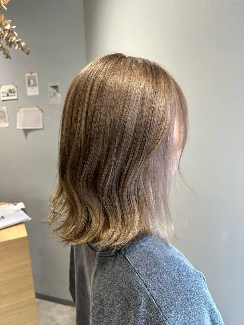 ミディアム ヘアカラー 巻ける髪質改善🫧ハ イライト/永田汰伊智のヘアスタイル