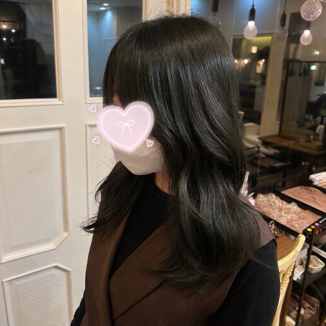 セミロング カラー ヘアアレンジ maison ema 🌸Nodokaのヘアスタイル