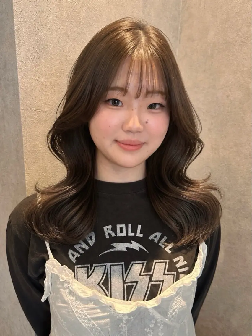 セミロング カット ヘアカラー トリートメント レイヤー/ハッシュ 三好悠生のヘアスタイル