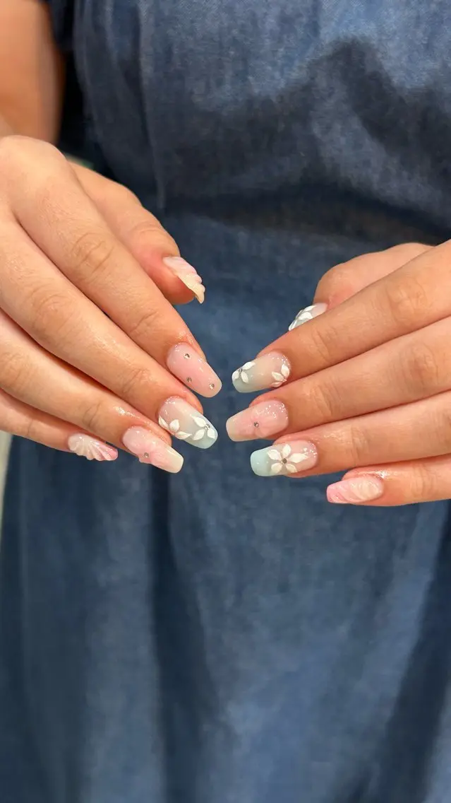 ネイル アートネイル née RINAのネイルデザイン