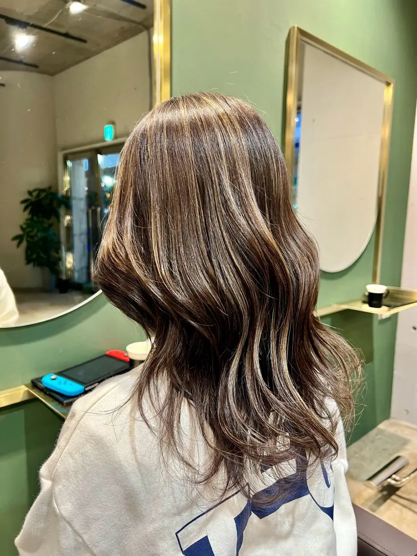 セミロング カラー カラースペシャリスト しょう🧑🏼‍🎨のヘアスタイル