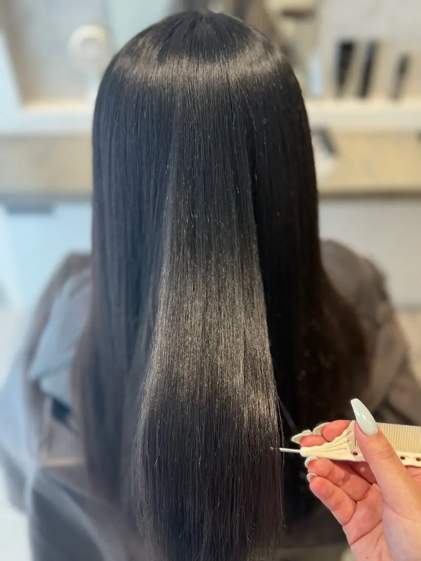 ロング 縮毛矯正 小田 琴葉のヘアスタイル