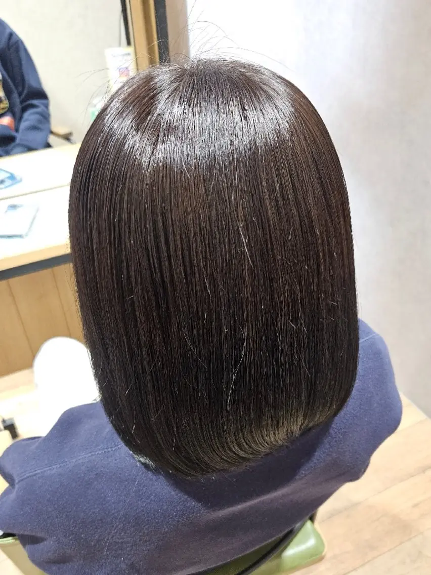 セミロング カラー カット ヘアカラー トリートメント Miuri/ミユリ 柔らかい雰囲気ヘアのヘアスタイル