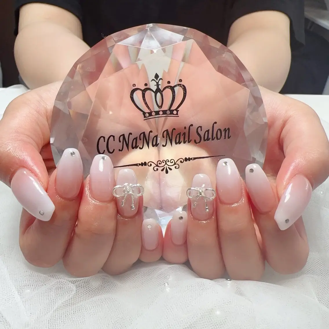 ネイル ワンホンネイル ハンドネイル 💎CC・NaNa 韓国風ネイル🌙Cのネイルデザイン