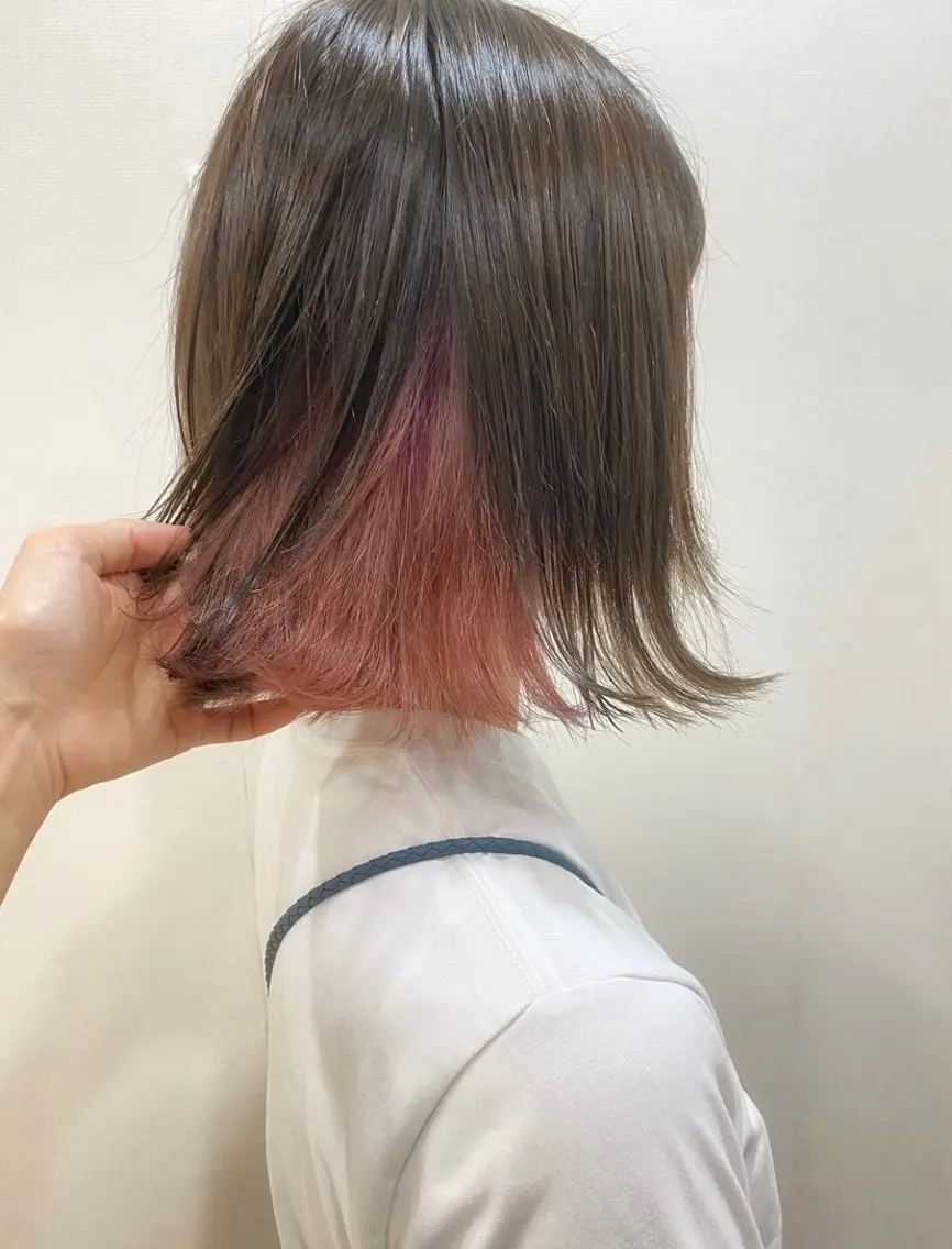 ミディアム カラー インナーカラー ボブ 外ハネヘア カット ヘアカラー トリートメント erika /韓国ヘアのヘアスタイル