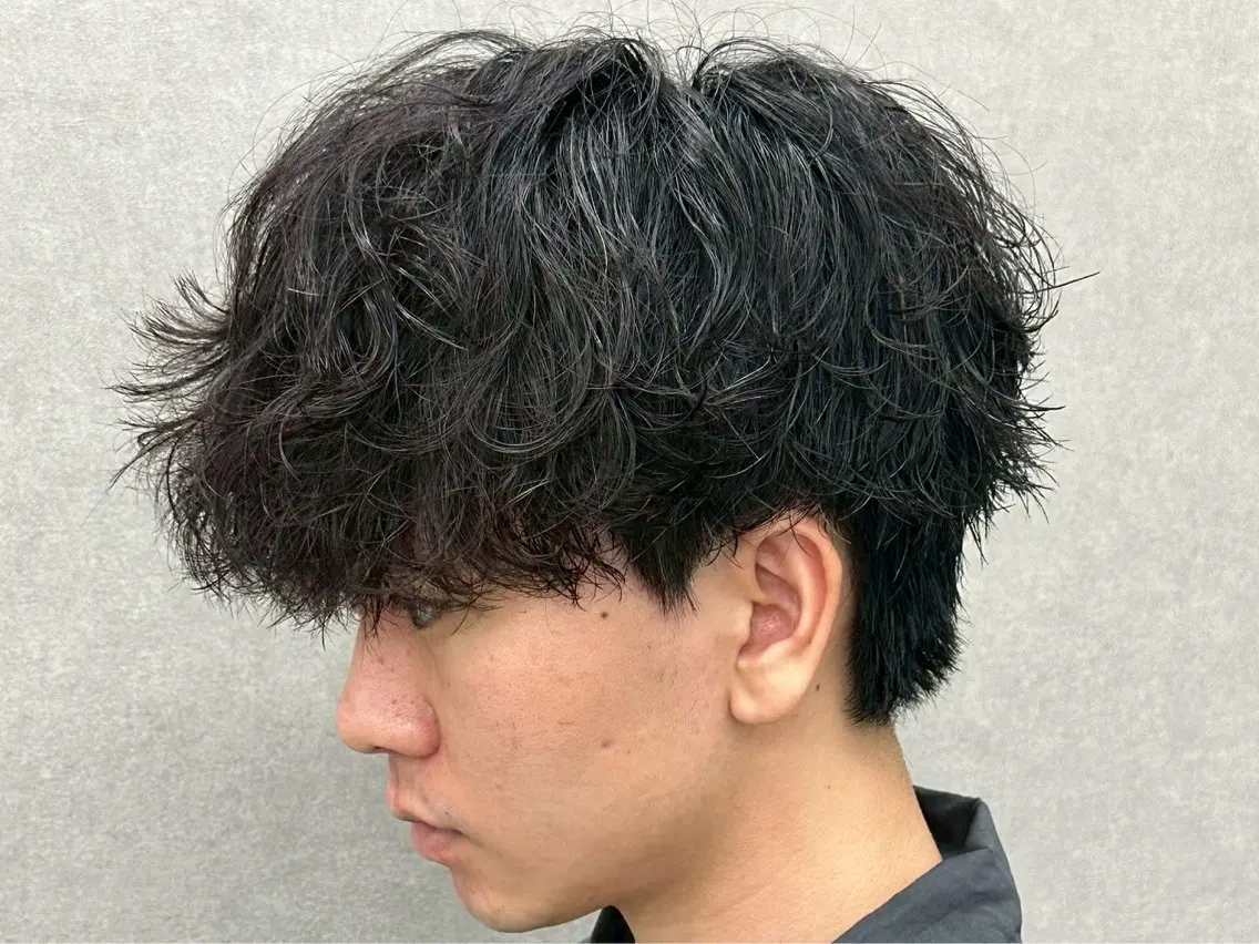 ショート センターパート 韓国ヘア・綾也のヘアスタイル