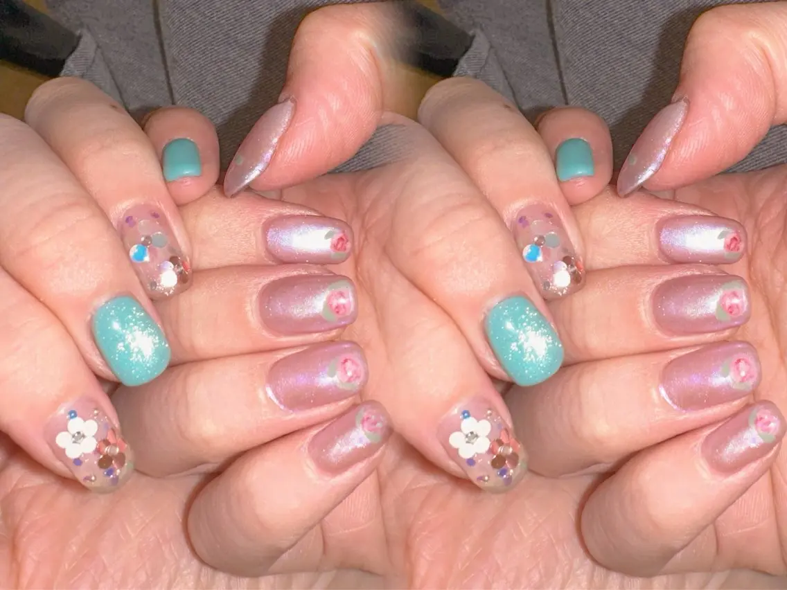 ネイル ハンドネイル aoba🧁🎹 カラー/ネイルのヘアスタイル