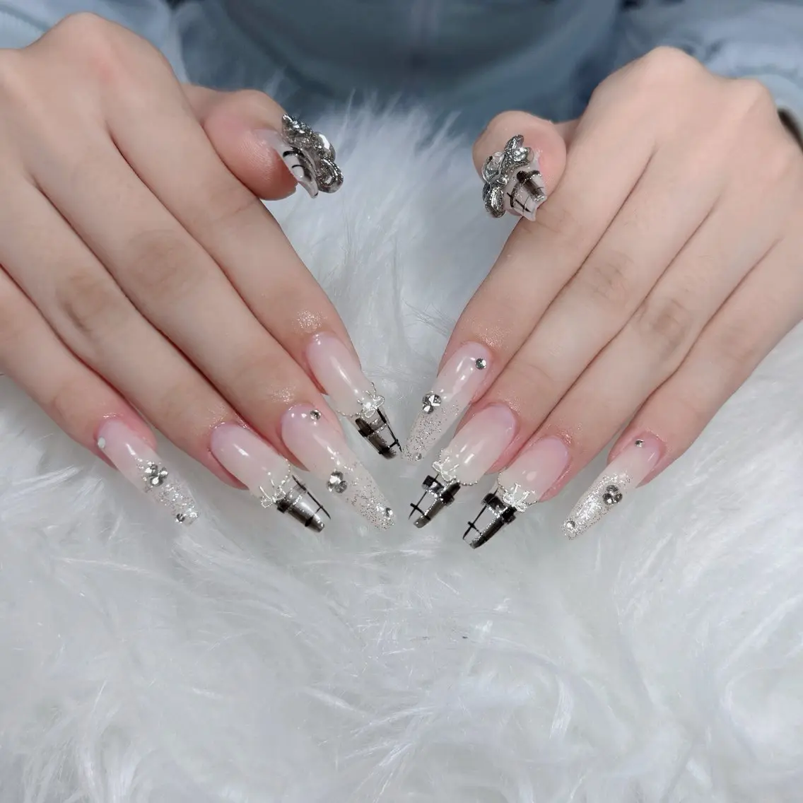 ネイル アートネイル フレンチネイル ジェルネイル 韓国ネイル マグネットネイル Lenie Nail Salonのネイルデザイン