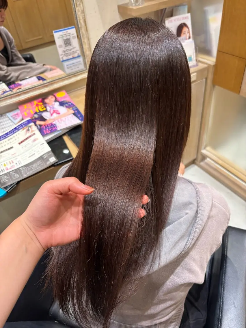 ロング 髪質改善 トリートメント 透明感グレージュ/ 縮毛矯正/静岡のヘアスタイル