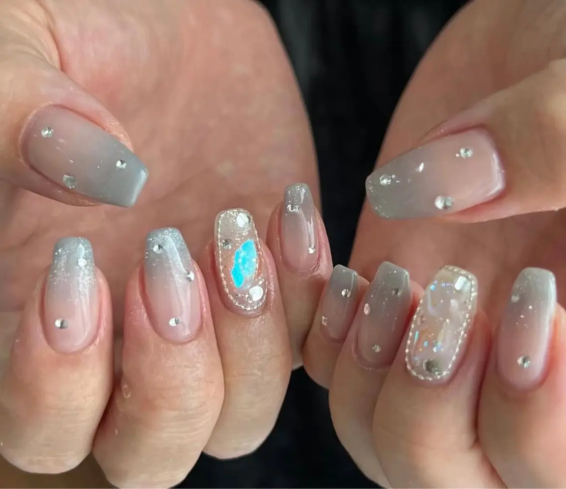 ネイル オーロラネイル 長さ出し フレンチネイル ジェルネイル ガラスフレンチ ハンドネイル Rela・S NAILのネイルデザイン
