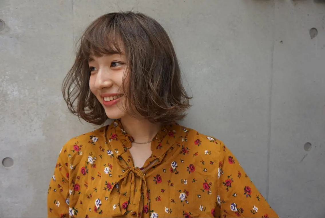 ショート カラー ブリーチ グレージュ ハイライトカラー ブリーチなしカラー ハイライト 田町駅徒歩5分 🌼fumiのヘアスタイル