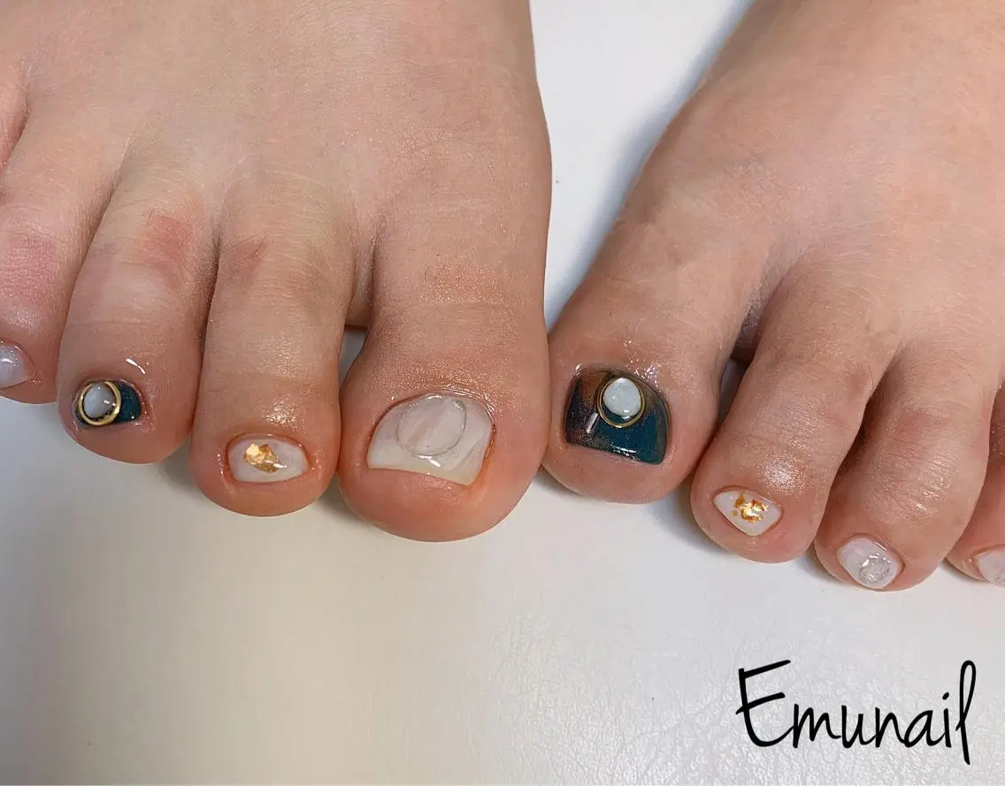 ネイル フットネイル Emu Nailのネイルデザイン