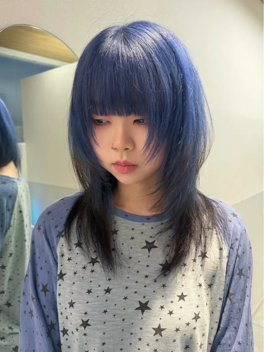 セミロング ヘアカラー トリートメント RiA/レイヤーカッ ト/ハッシュカットのヘアスタイル