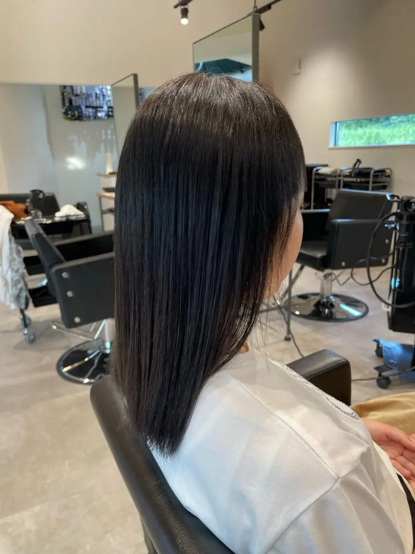 セミロング カラー ブラウンカラー ナチュラルブラウン ひたちなか╱カラー╱ カラーリスト武田のヘアスタイル