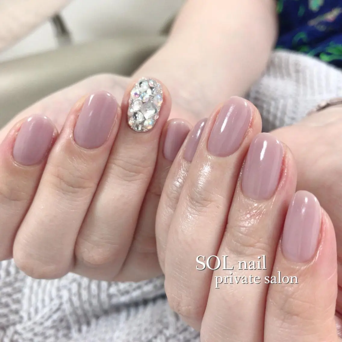 ネイル オフィスネイル ブライダルネイル SOL NAILのネイルデザイン