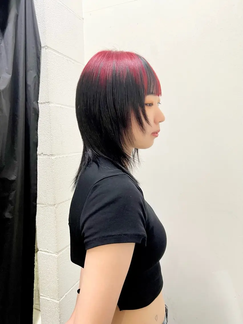 ミディアム カラー ブリーチ ケアブリーチ ダブルカラー レッドカラー レイヤーカット HARU//原宿🤍 リピート率NO.1のヘアスタイル