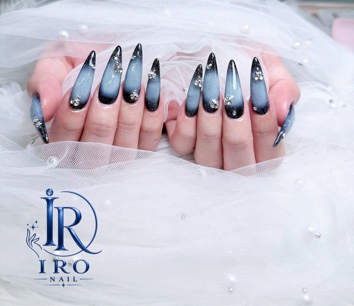 ネイル ハンドネイル IRO FUNABASHIのネイルデザイン