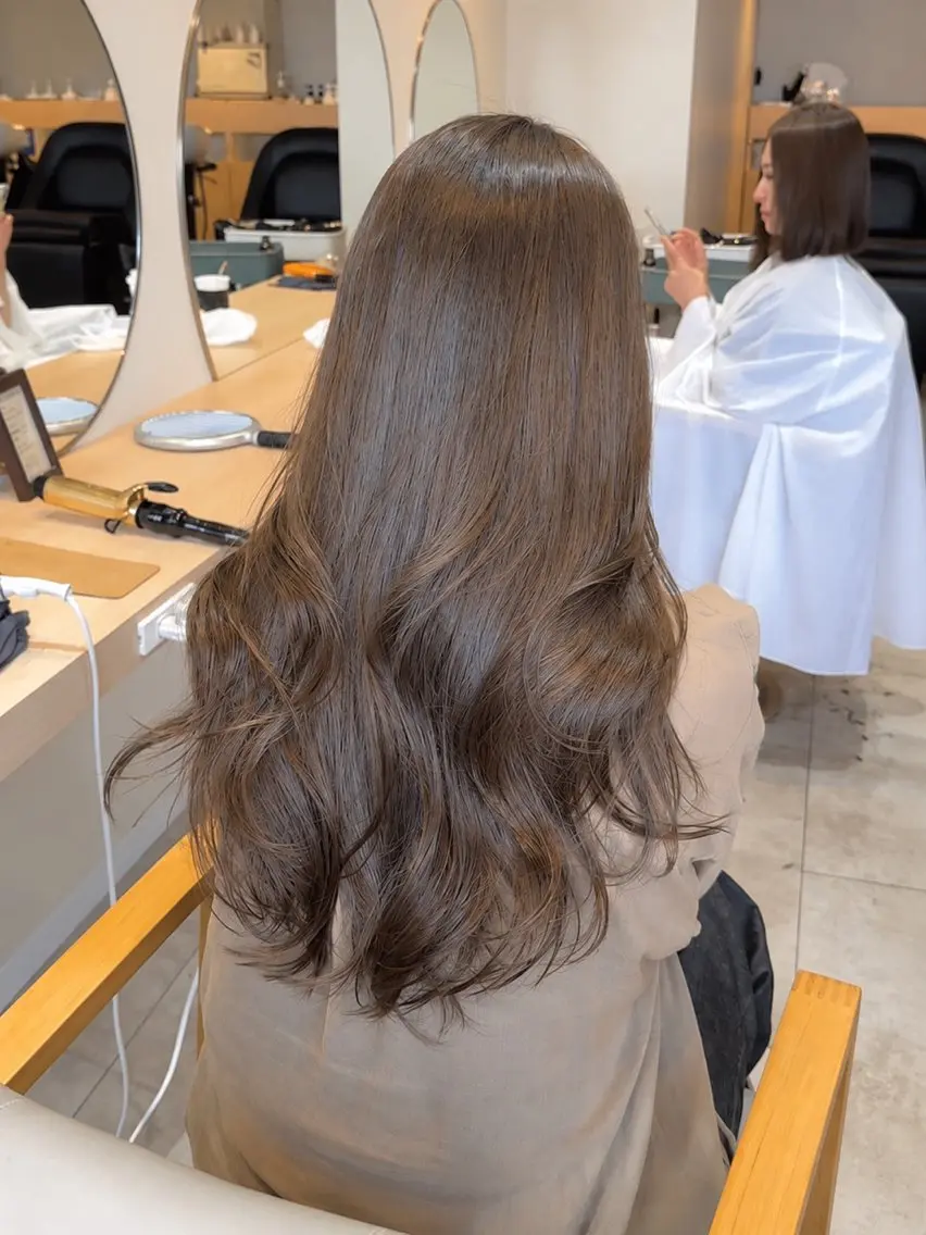 カラー 大野 桃香のヘアスタイル