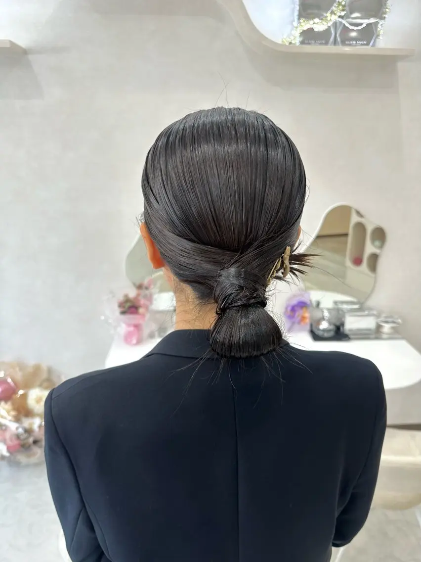 ミディアム ヘアアレンジ ヘアセット アッシュカラーやアレ ンジ得意🌿RIKOのヘアスタイル