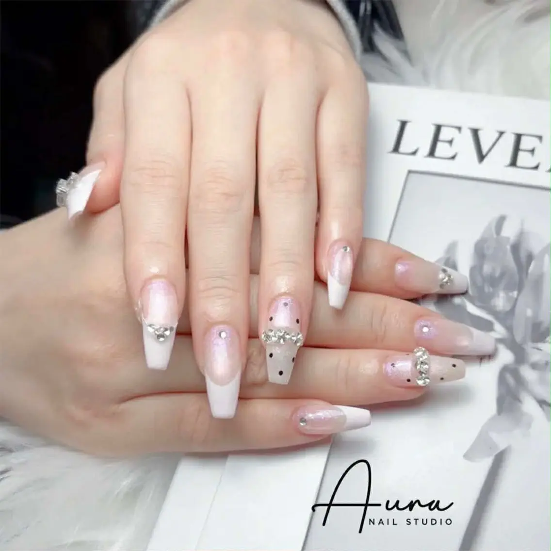 ネイル ハンドネイル Aura Nail Studioのネイルデザイン