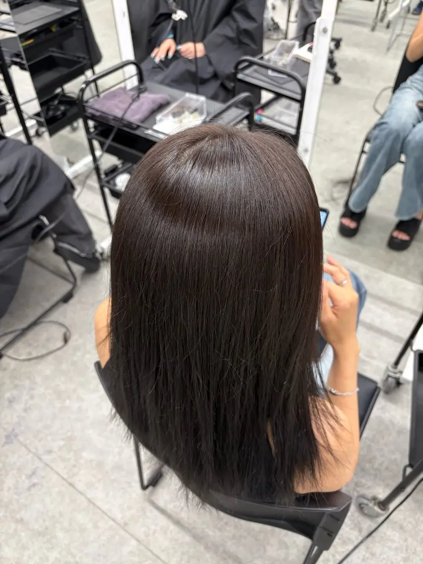カラー 透明感カラー🫧 EMAのヘアスタイル