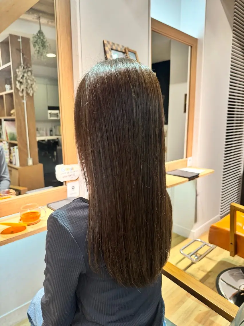 ロング カラー ベージュカラー ハイライトカラー ハイライト ヘアカラー トリートメント ツキダテ ユイのヘアスタイル