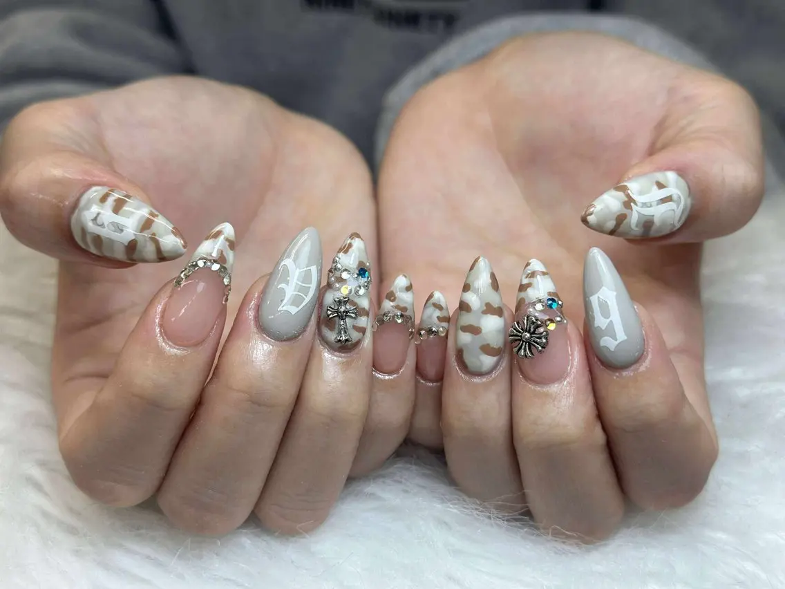 ネイル アートネイル ジェルネイル ネイルチップ ハンドネイル Nie Nail Shinokuboのネイルデザイン