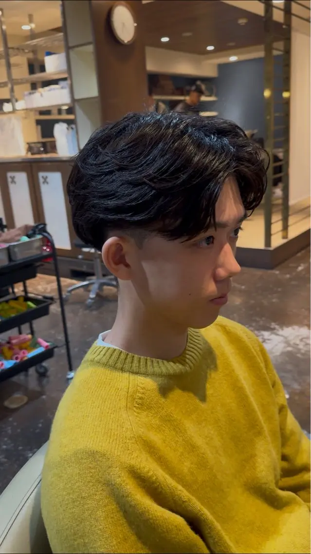 メンズカット+フェザーパーマの写真