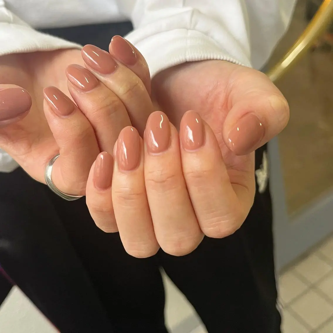 ネイル オフィスネイル ワンカラーネイル シンプルネイル Etel atelier。のネイルデザイン