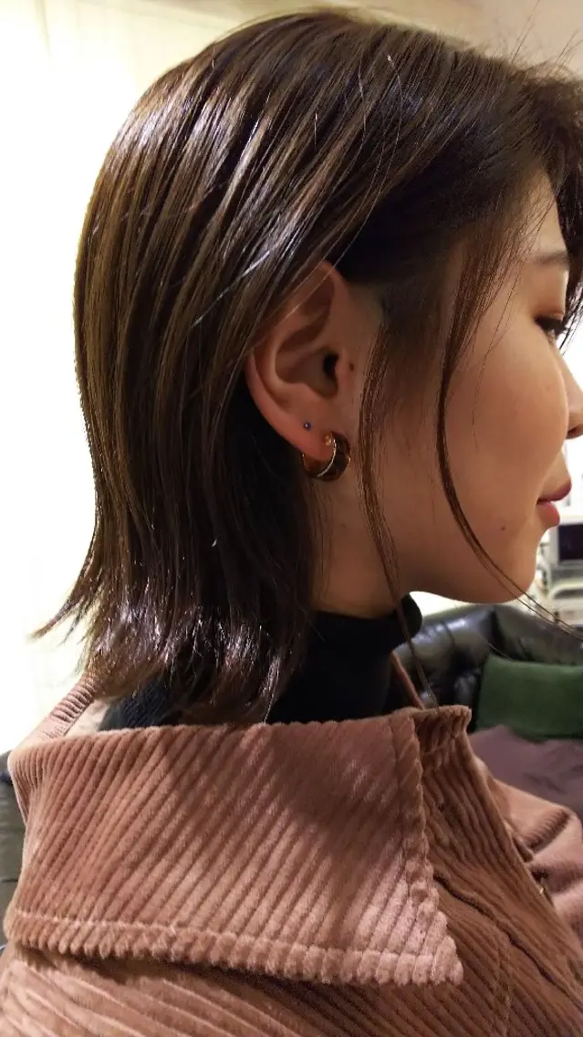 ミディアム over two 藤が丘のヘアスタイル