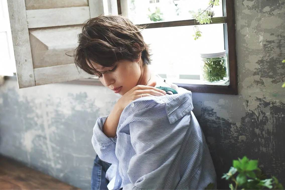 ショート カラー 銀座メンズ専門🖤 叶奈々のヘアスタイル