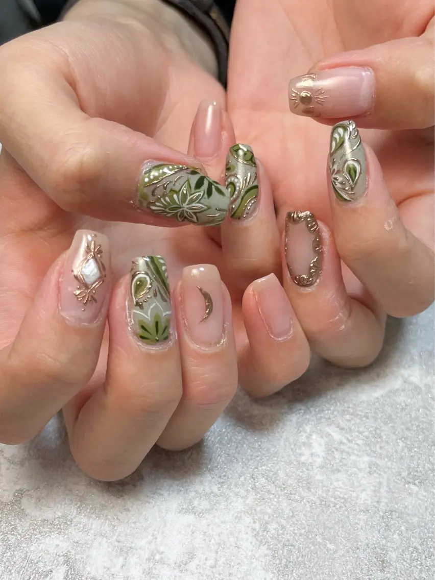 ネイル ハンドネイル FIORITURA aiのネイルデザイン