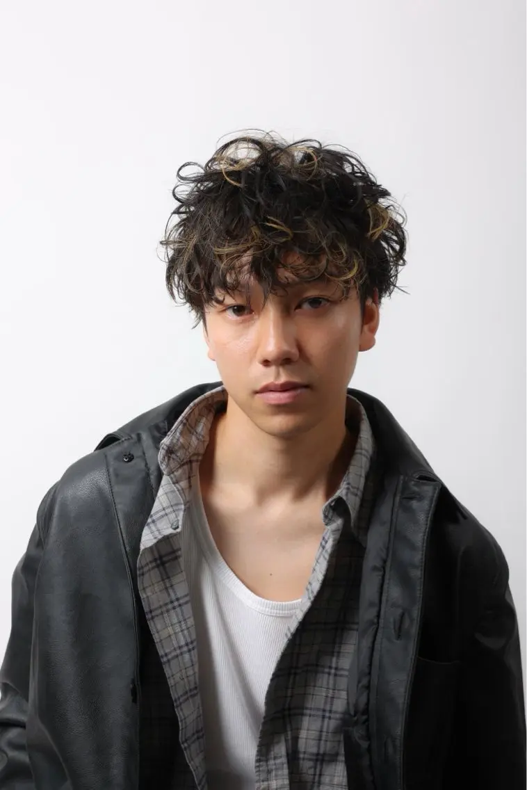 ショート メンズ メンズハイライト ハイライト 男性の方限定🚹山田 瑛心のヘアスタイル