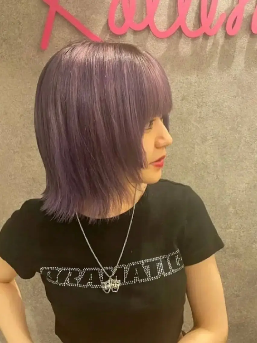 ミディアム カラー ヘアカラー yuumi 👱🏻‍♀️のヘアスタイル