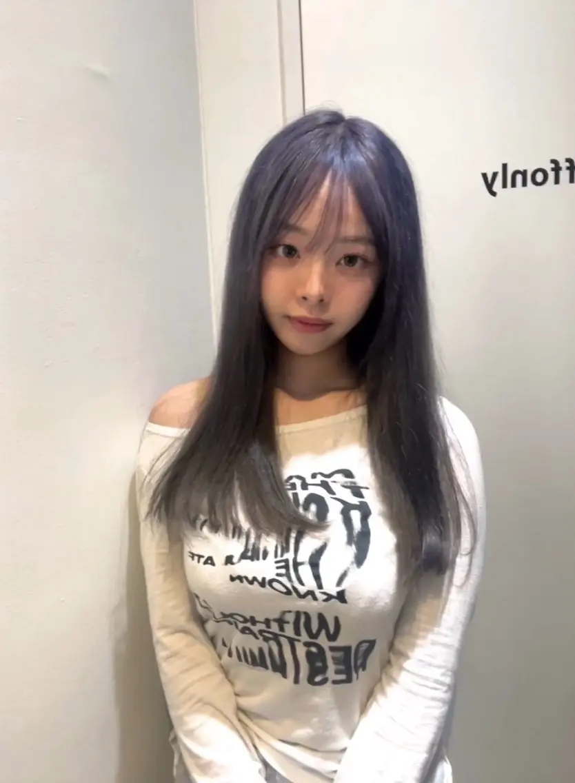 ロング カラー ラベンダーカラー 木原 めいのヘアスタイル