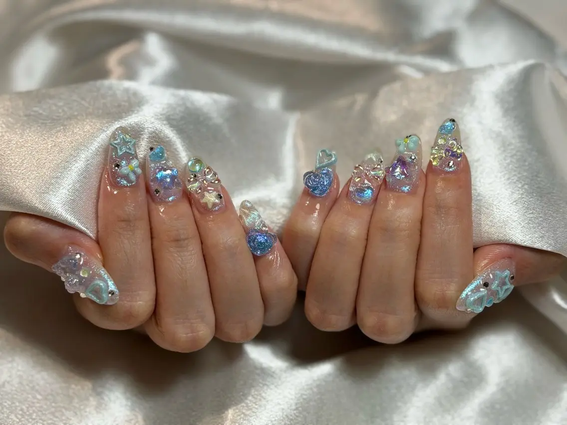 ネイル オーロラネイル チークネイル フットネイル フレンチネイル ジェルネイル ハンドネイル Nichi Nailsのネイルデザイン