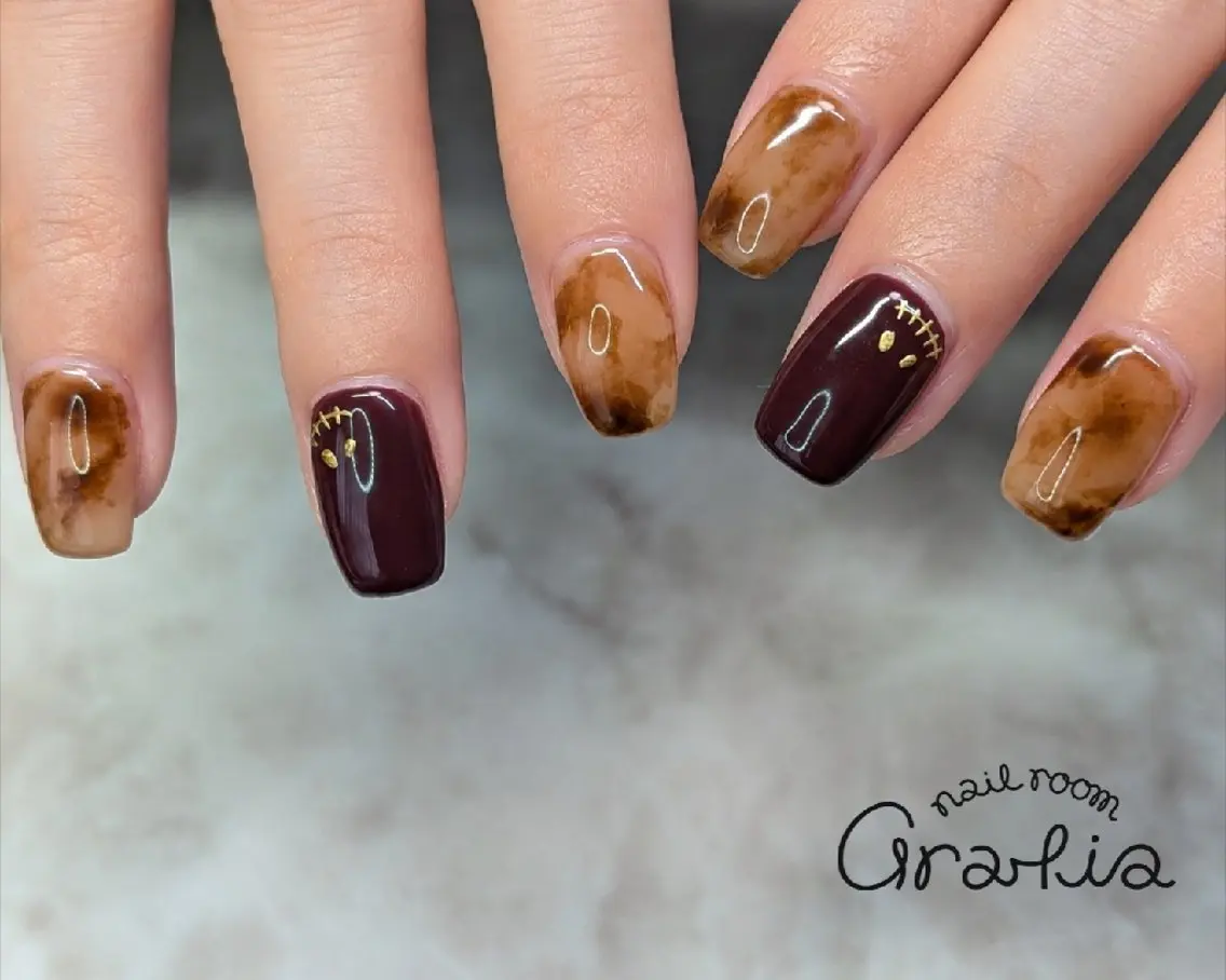 ネイル べっ甲ネイル ボルドー nail room gratia のネイルデザイン
