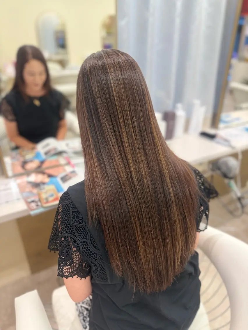 【ご新規様限定】カット+白髪ぼかしハイライト+ツヤカラー+Aujuaトリートメントの写真