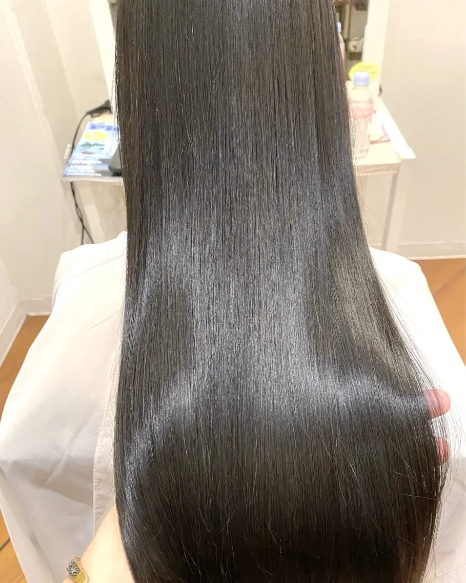ロング 【ツヤ髪カラー】本郷 星音のヘアスタイル