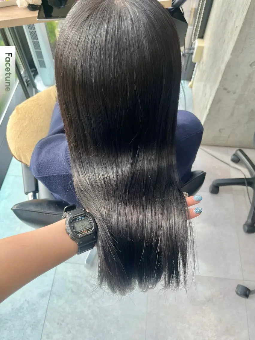 ロング カラー カット ヘアカラー トリートメント ブリーチなし 暖色カラー/井上あいのヘアスタイル
